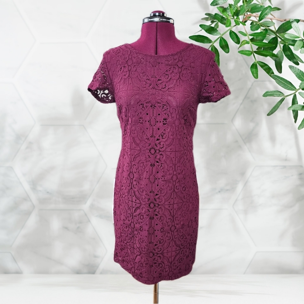 Banana Republic Romantic Cocktail Party Burgundy Wine Medallion Lace Shift Dress